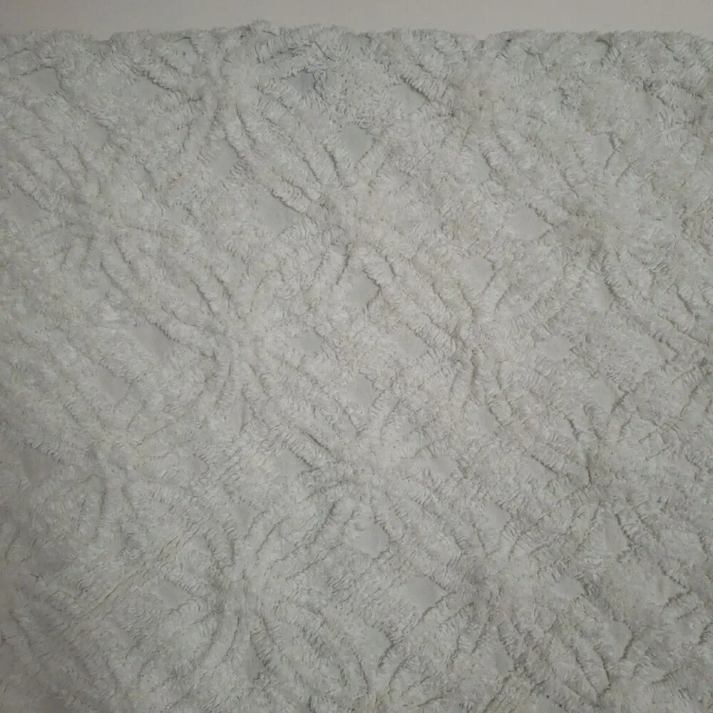 VTG Chenille Queen Size Bedspread White 100x88